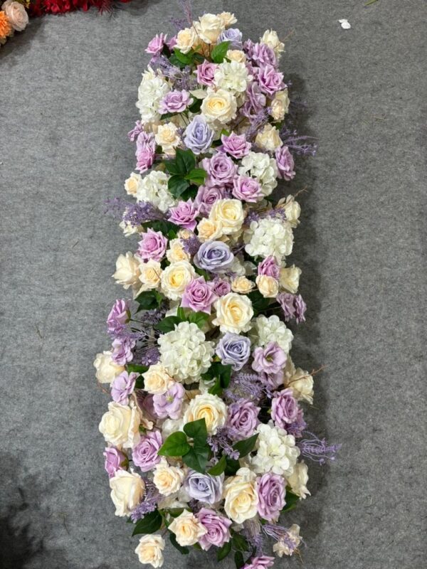 Chemin de fleurs rose Lilas